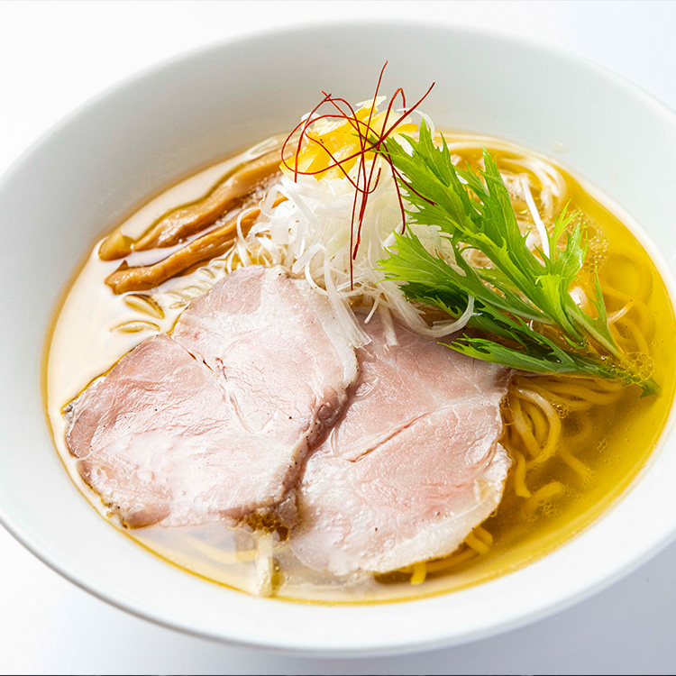 地鶏と瀬戸内いりこの極み鶏塩ラーメン